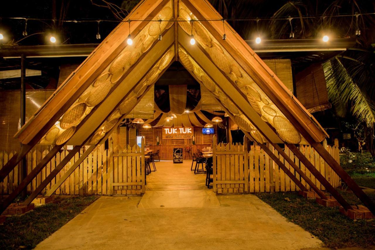 Tuk Tuk Boutique Hotel Negombo Eksteriør bilde